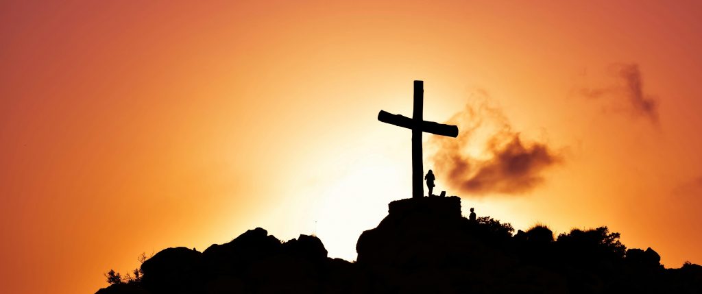 La Semaine Sainte et le Triduum Pascal : Célébrations Sacrées de la Foi Chrétienne" 2