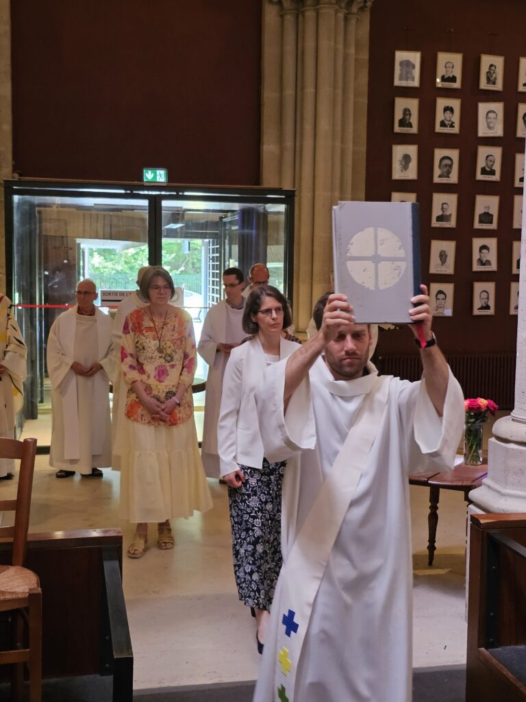 Devenir sœur du Cénacle : profession perpétuelle 24