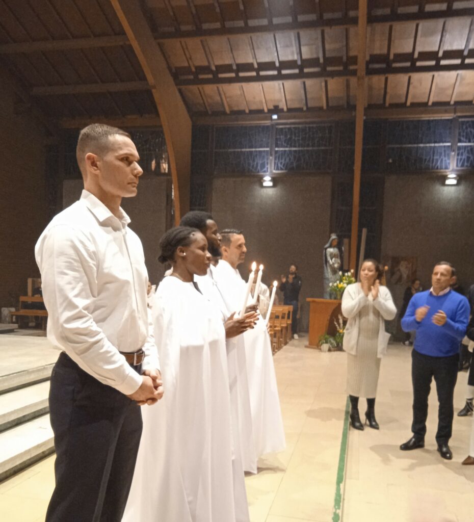 Recevoir les sacrements de l'initiation chrétienne