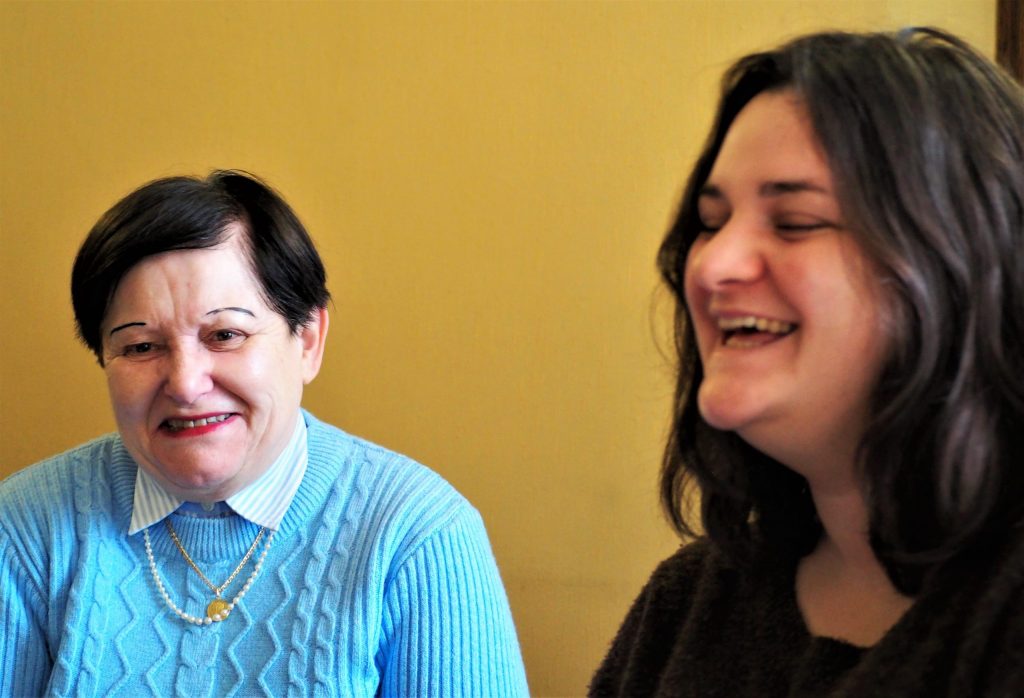 Devenir bénévole du Cénacle